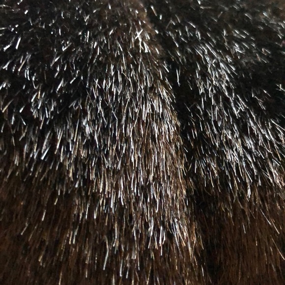 Faux mink reversible brown vest - Picture 6 of 6